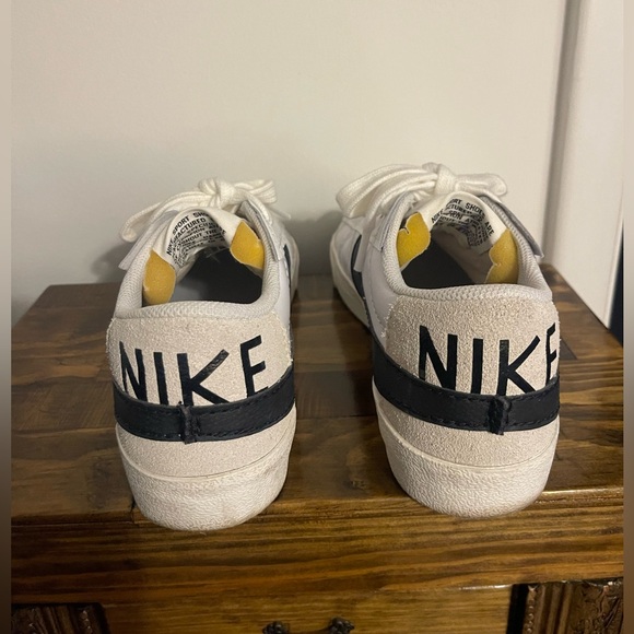 Nike Men’s Blazer Jumbo Low Sneaker